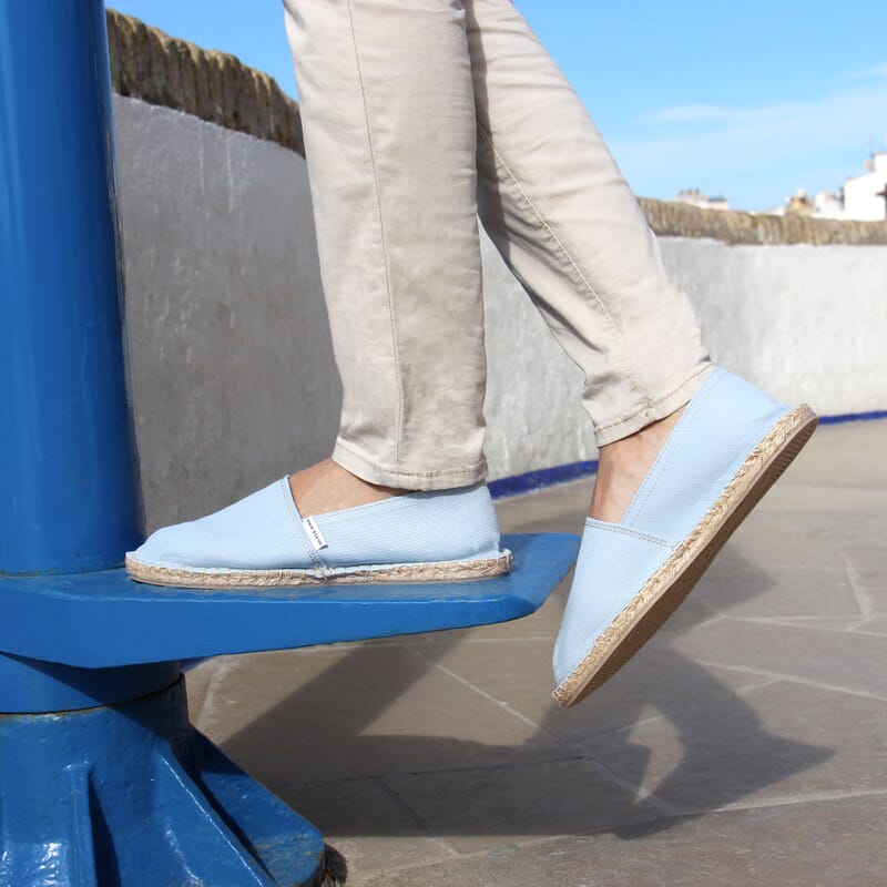 vue situation 1 espadrilles toile recyclee bleu clair jules & jenn