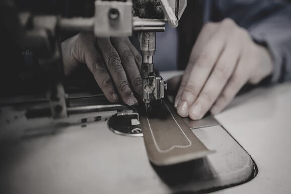 L’atelier de fabrication de ceintures, Italie (Milan)