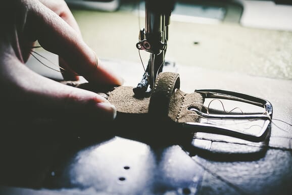couture boucle atelier confection ceintures cuir espagne jules & jenn